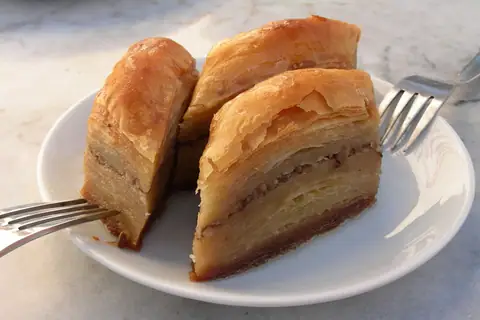 Elli's Bakery photo 4